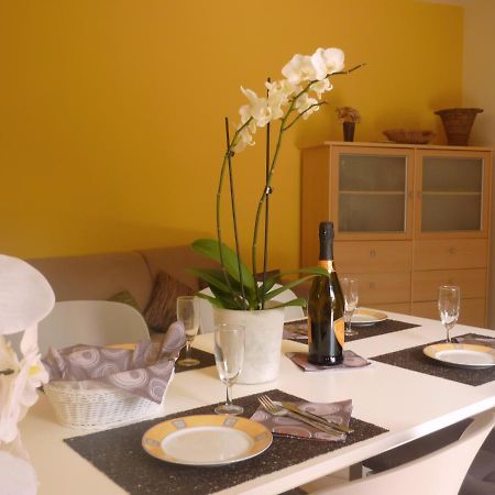 Ferienwohnung Gallo Mit Ueberdachter Terrasse Parkplatz 100 Mtr Z Strand Cannobio Zewnętrze zdjęcie