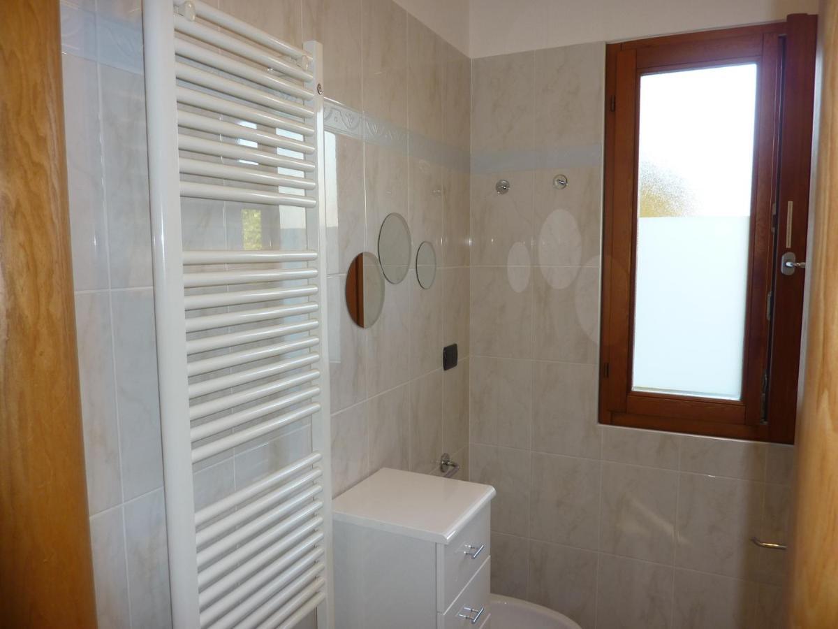 Ferienwohnung Gallo Mit Ueberdachter Terrasse Parkplatz 100 Mtr Z Strand Cannobio Zewnętrze zdjęcie